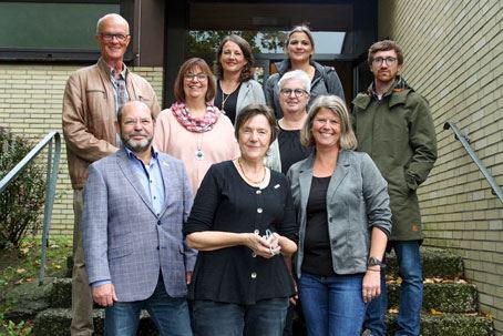 gruppe, foto, treppe, pflegedienst, Gruppenbild des Kinderpflegedienstes